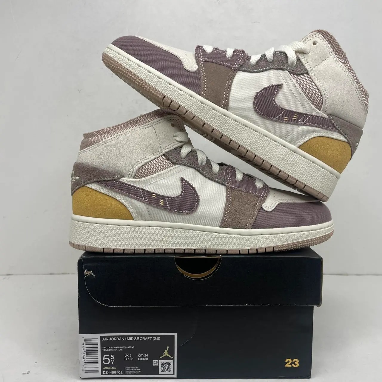 Giày Nike Air Jordan 1 Mid SE Craft GS 'Taupe Haze' DZ4466-102 — ảnh 5