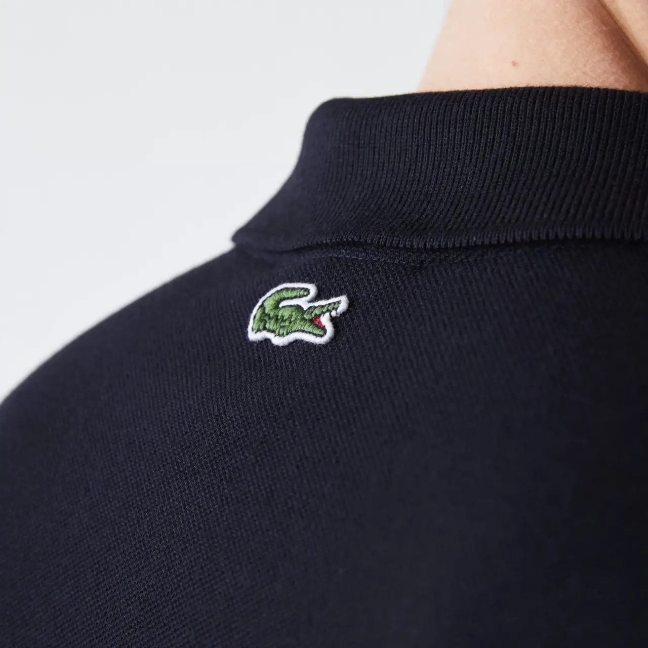 Áo Lacoste Men's Heritage Regular Fit Badge Cotton Pique Polo Shirt PH9764-HDE — ảnh 2