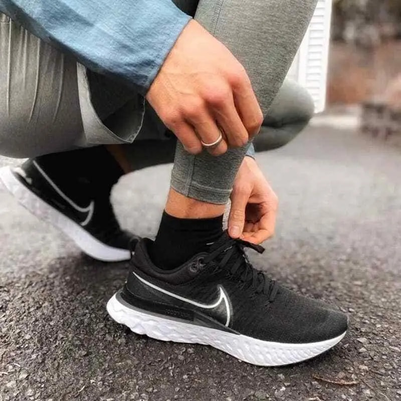 Giày Nike Wmns React Infinity Run 'Black' CD4372-002 — ảnh 2