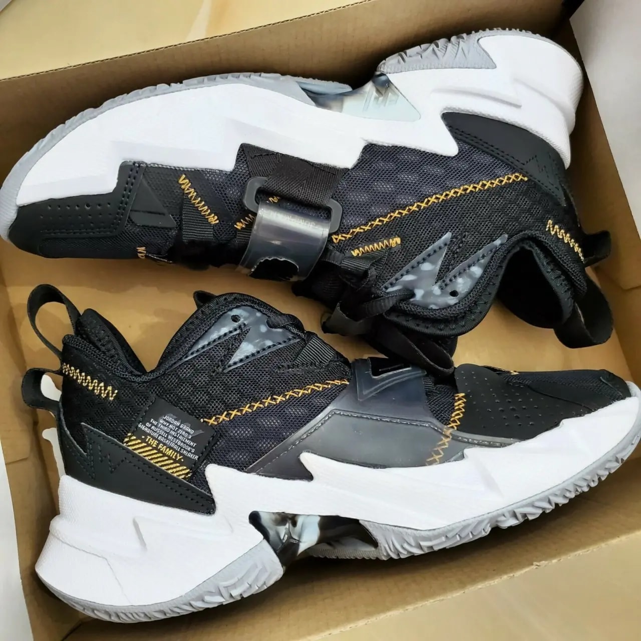 Giày Nike Jordan Why Not Zer0.3 BG 'The Family' CD5804-001 — ảnh 5