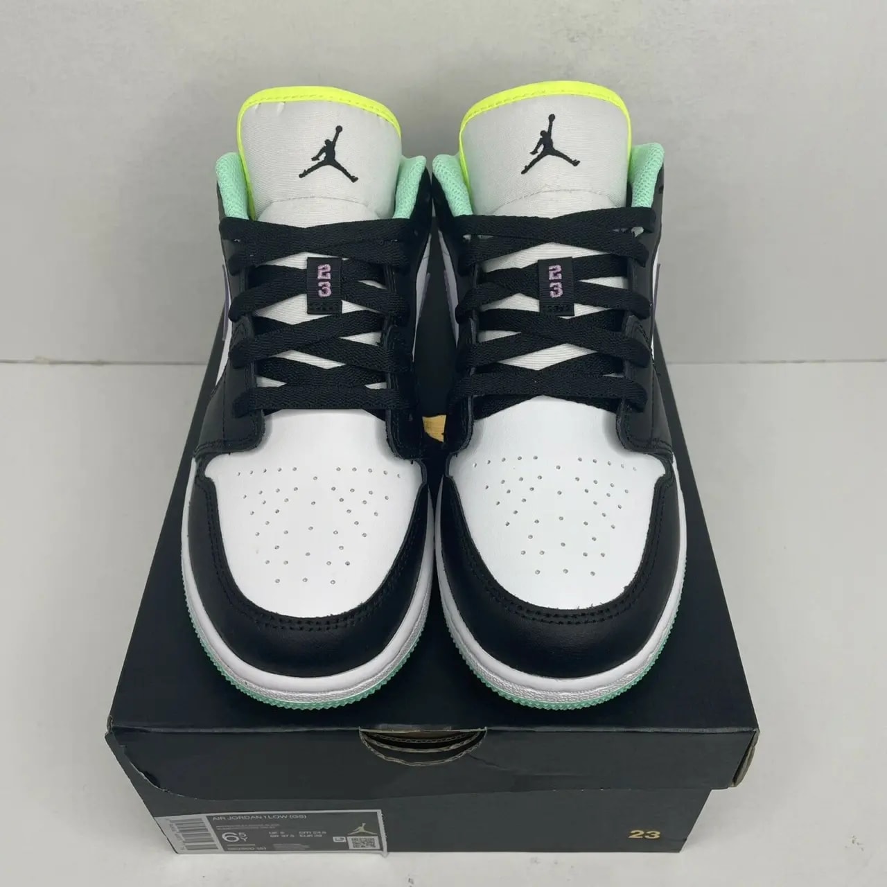 Giày Nike Air Jordan 1 Low GS 'White Violet Shock' 553560-151 — ảnh 3