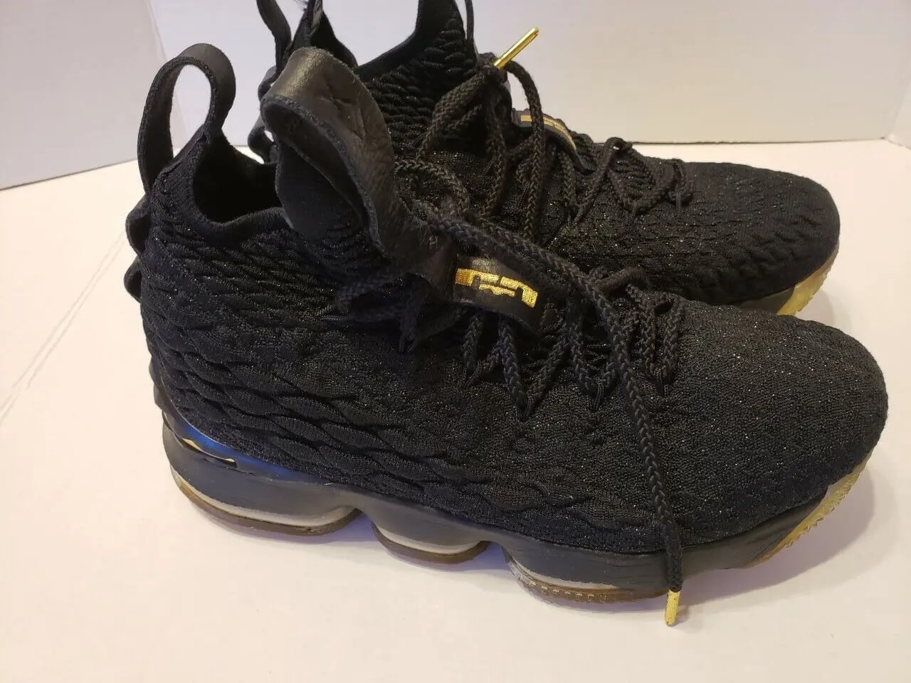 Giày Nike LeBron 15 Low 'Metallic Gold' AO1756-001 — ảnh 5