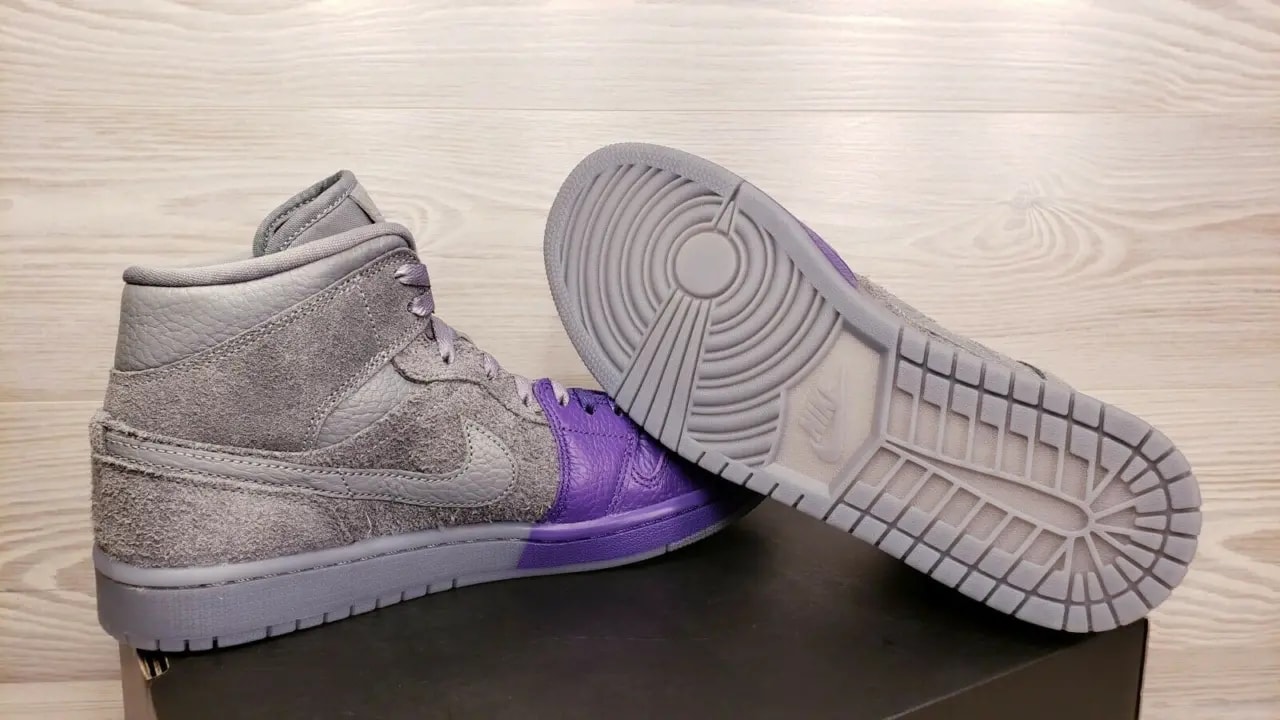 Giày Nike Sheila Rashid x Air Jordan 1 Mid 'UNITE' CW5897-005 — ảnh 5
