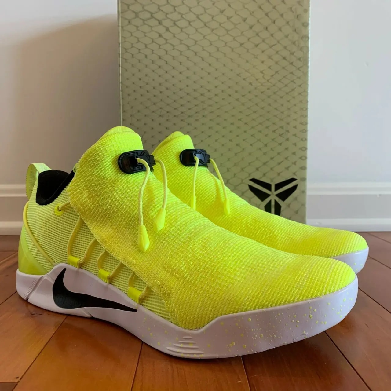 Giày Nike Kobe A.D. NXT Volt 916832-710 — ảnh 2