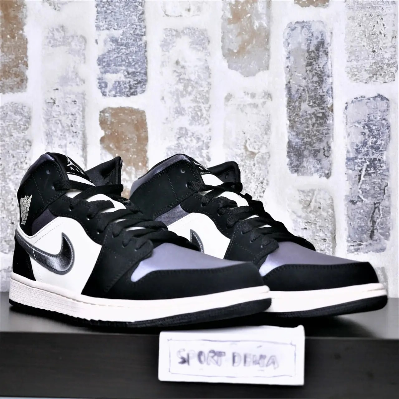 Giày Nike Air Jordan 1 Mid Satin 'Grey Toe' 852542-011 — ảnh 5