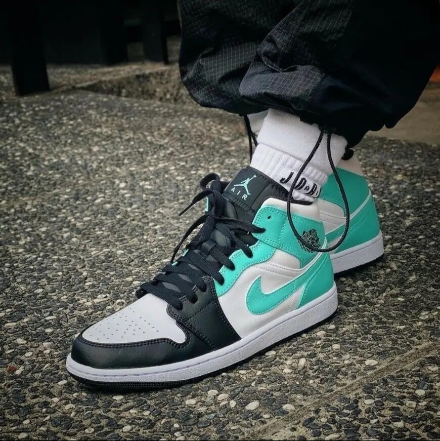 Giày Nike Air Jordan 1 Mid 'Island Green' 554724-132 — ảnh 2