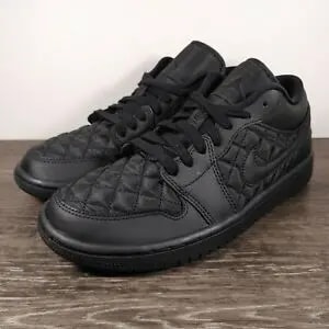 Giày Nike Wmns Air Jordan 1 Low 'Triple Black Quilted' DB6480-001 — ảnh 3