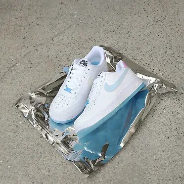 Giày Nike Wmns Air Force 1 '07 LX 'UV Reactive Swoosh' DA8301-101 — ảnh 2