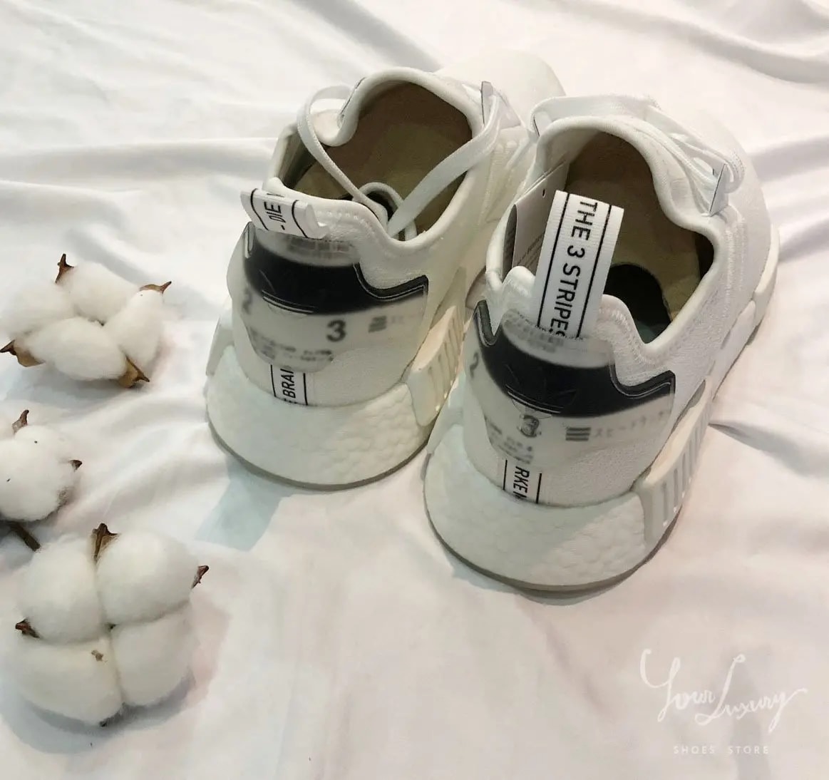 Giày Adidas NMD R1 Triple White 2 BD7746 — ảnh 4