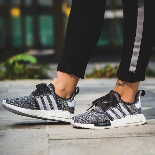 Giày Adidas Wmns NMD_R1 'Midnight Grey' BY3035 — ảnh 2
