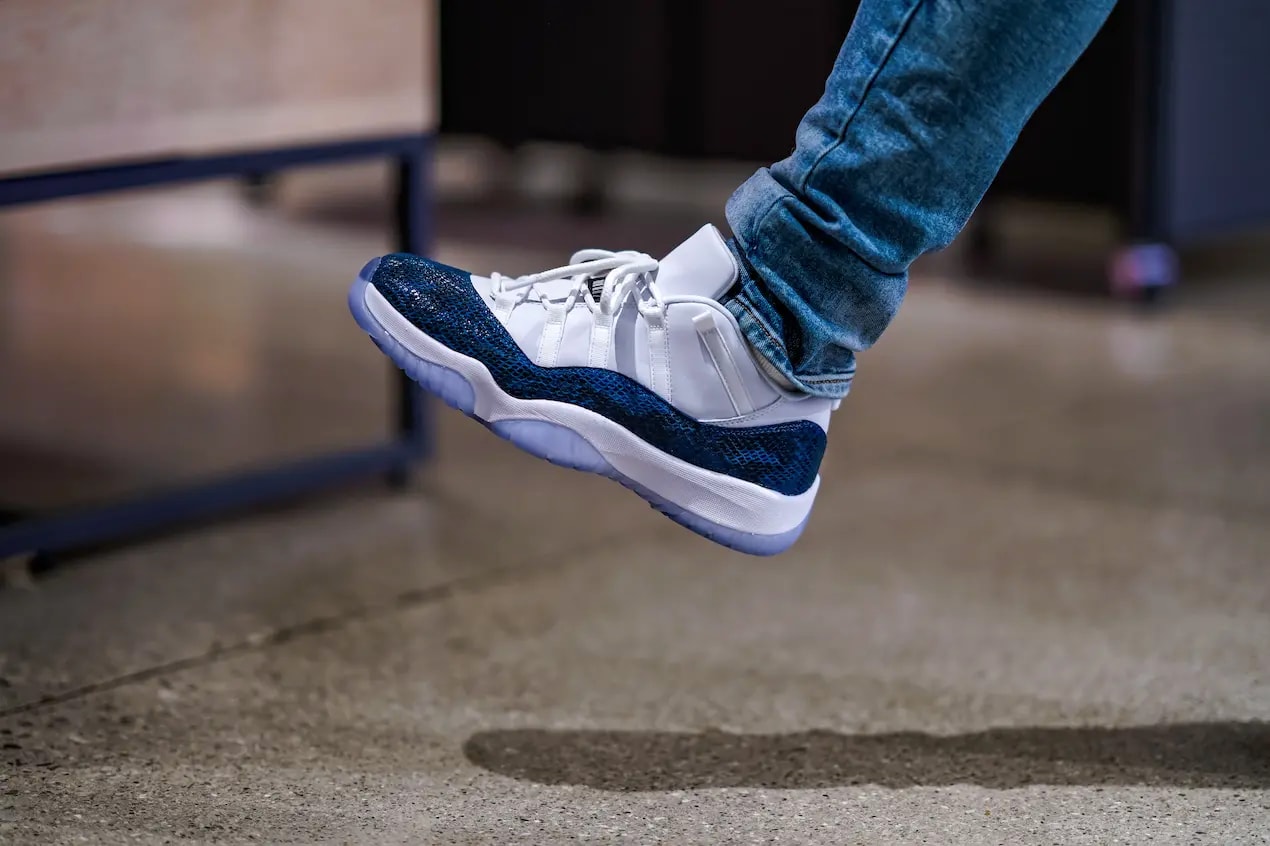 Giày Nike Air Jordan 11 Retro Low 'Navy Snakeskin' 2019 CD6846-102 — ảnh 4