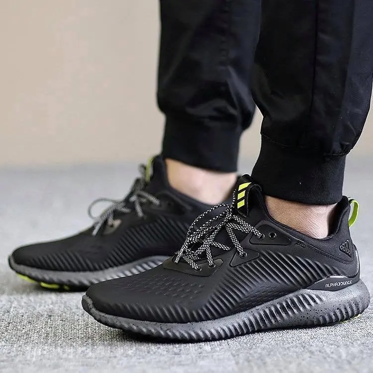 Giày Adidas Alphabounce Core Black Semi Solar Yellow BW1223 — ảnh 2