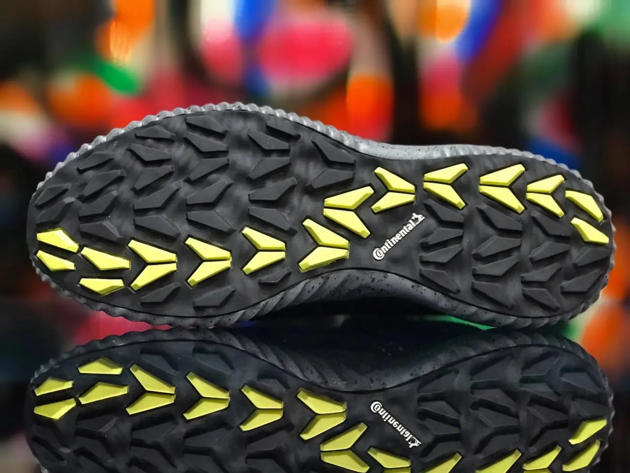 Giày Adidas Alphabounce Core Black Semi Solar Yellow BW1223 — ảnh 4