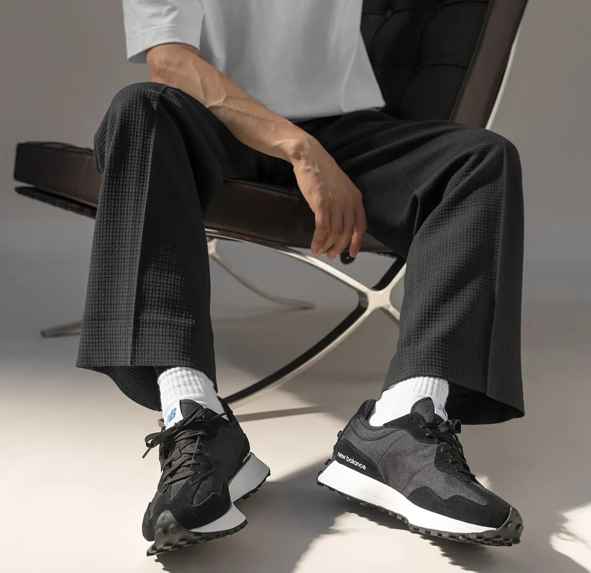 Giày New Balance 327 'Black White' MS327CPG — ảnh 3