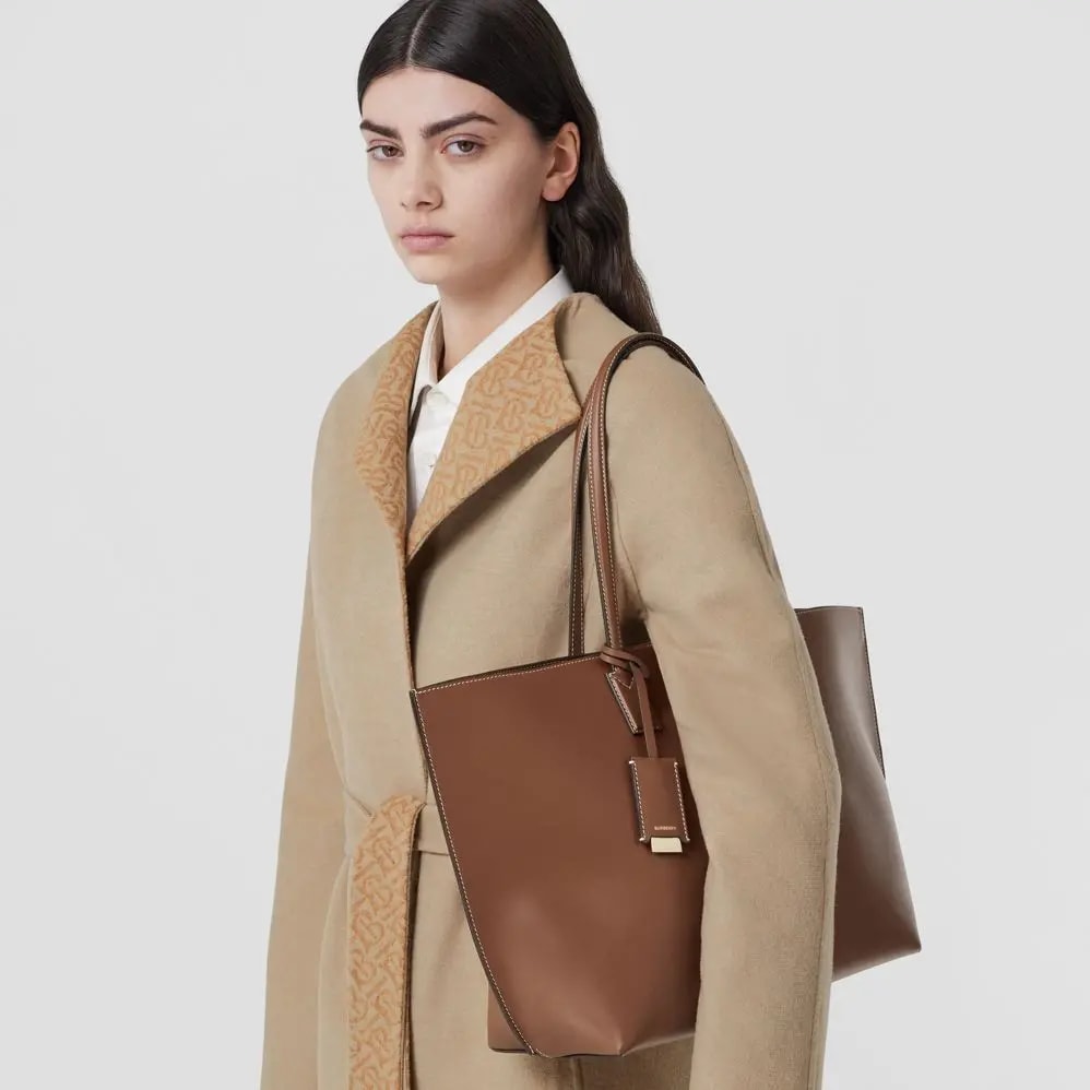 Túi Burberry Medium Monogram Motif Leather Tote 'Tan' — ảnh 3