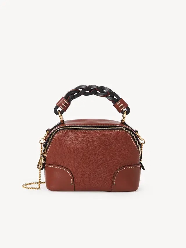 Túi Chloe Mini Daria Chain Bag In Grained &amp; Shiny Calfskin CHC20WS362C6227S — ảnh 3