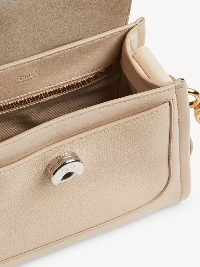 Túi Chloe Mini Tess Day Bag in Grained &amp; Shiny Calfskin CHC20AS143C6224Q — ảnh 5