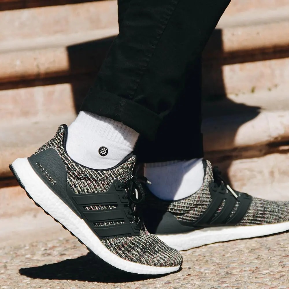 Giày Adidas UltraBoost 4.0 'Black Carbon' CM8110 — ảnh 2