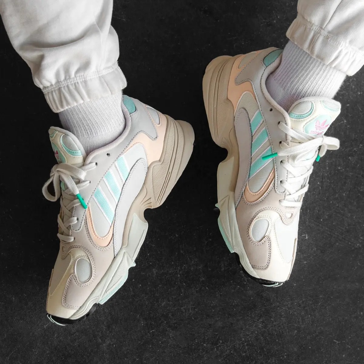 Giày Adidas Yung-1 'Off White Mint' CG7118 — ảnh 2