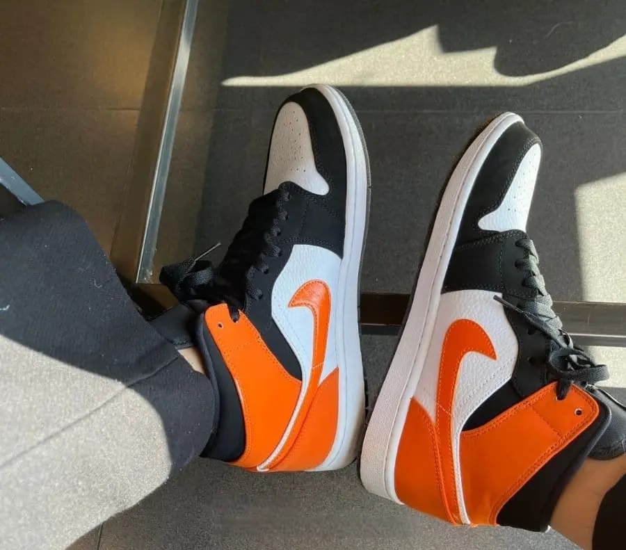 Giày Nike Air Jordan 1 Mid 'Shattered Backboard' 554724-058 — ảnh 5