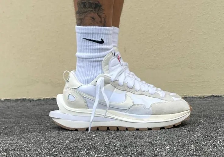 Giày Nike Sacai x VaporWaffle 'Sail Gum' DD1875-100 — ảnh 3