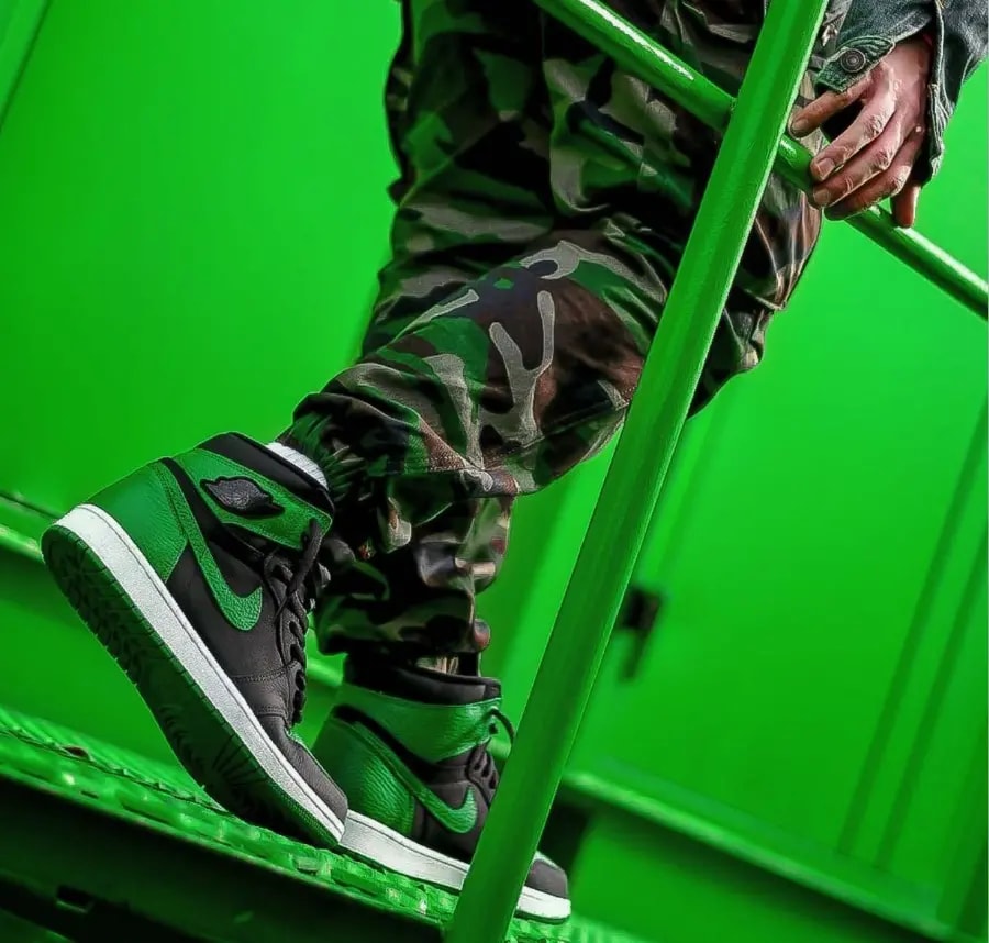 Giày Nike Air Jordan 1 Retro High OG GS 'Pine Green 2.0' 575441-030 — ảnh 2
