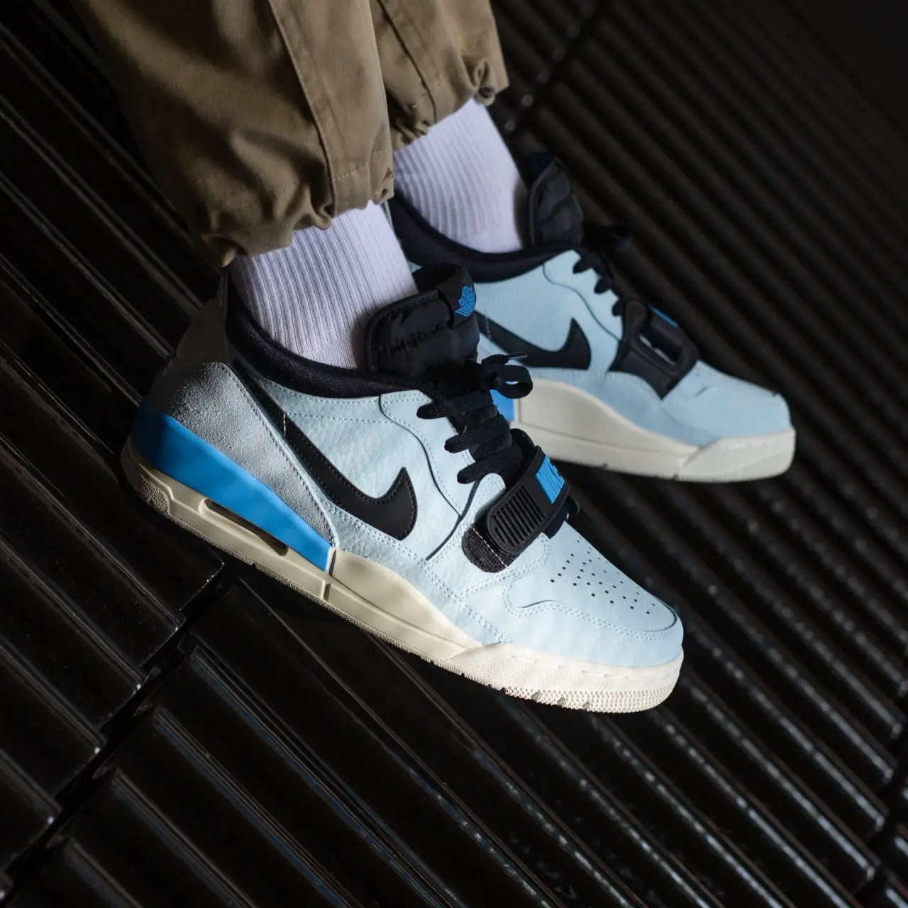 Giày Nike Jordan Legacy 312 Low 'Pale Blue' CD7069-400 — ảnh 2