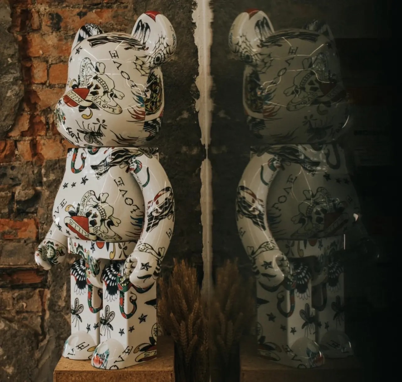 Mô Hình Bearbrick Ed Hardy White — ảnh 3