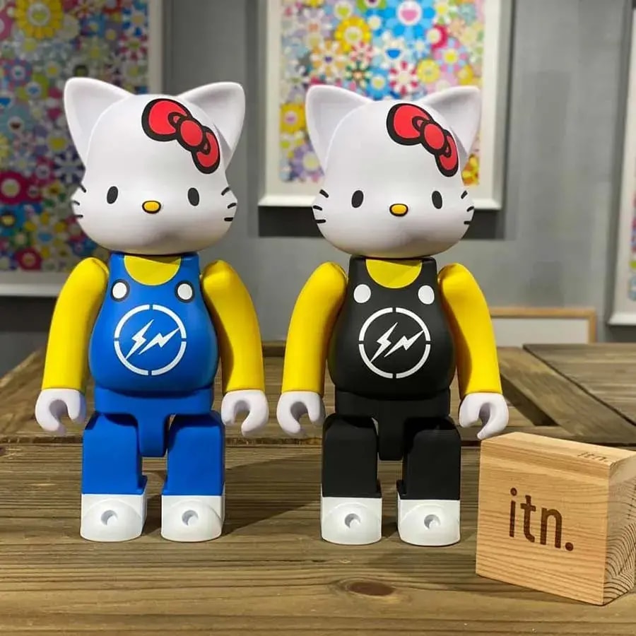 Mô Hình Bearbrick NY@BRICK The Conveni Hello Kitty — ảnh 3