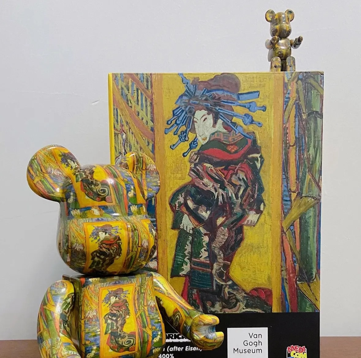 Mô Hình Bearbrick Vangogh Ver 3 — ảnh 3