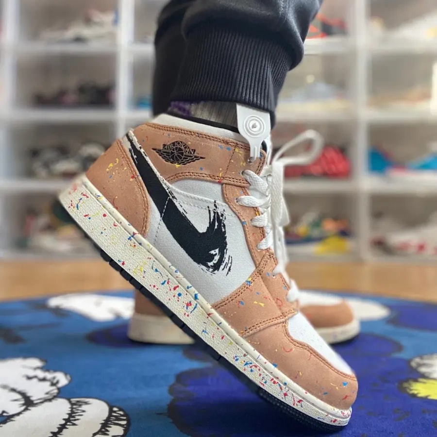 Giày Nike Air Jordan 1 Mid SE GS 'Brushstroke Paint Splatter' DA8006-100 — ảnh 3