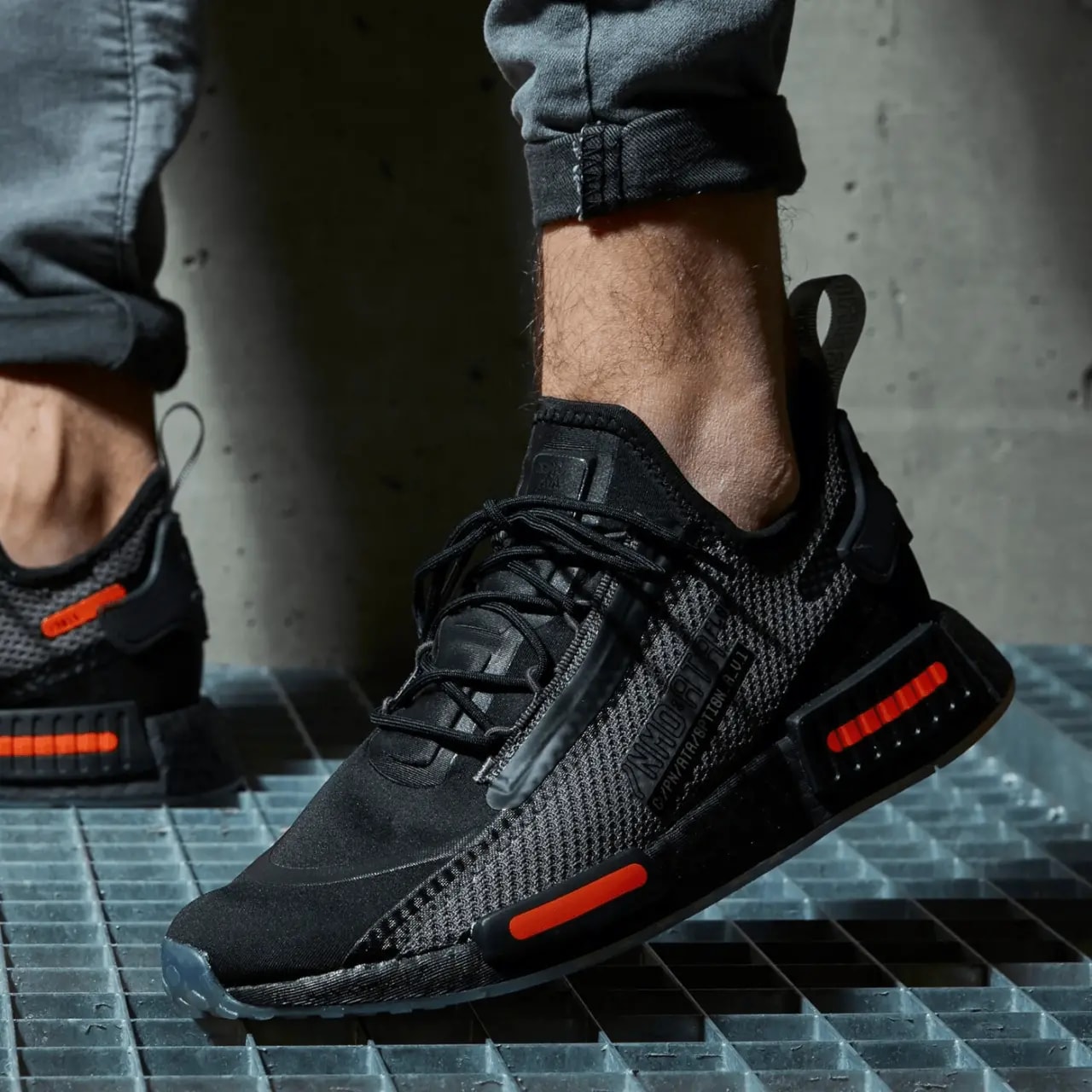 Giày Adidas NMD R1 Specto Black FZ3204 — ảnh 2