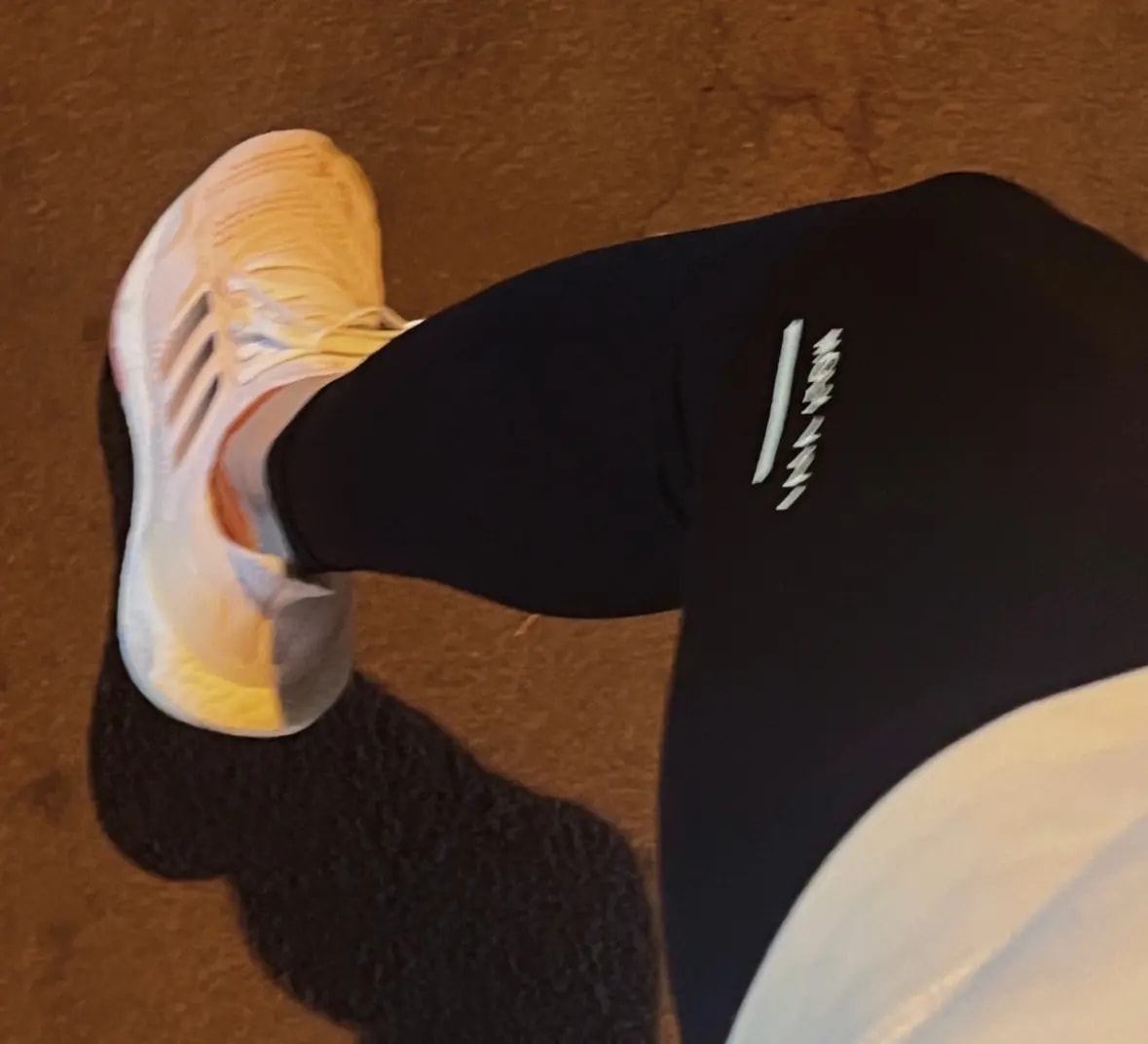 Giày Adidas UltraBoost 22 Heat.RDY 'White Turbo' GX8057 — ảnh 3
