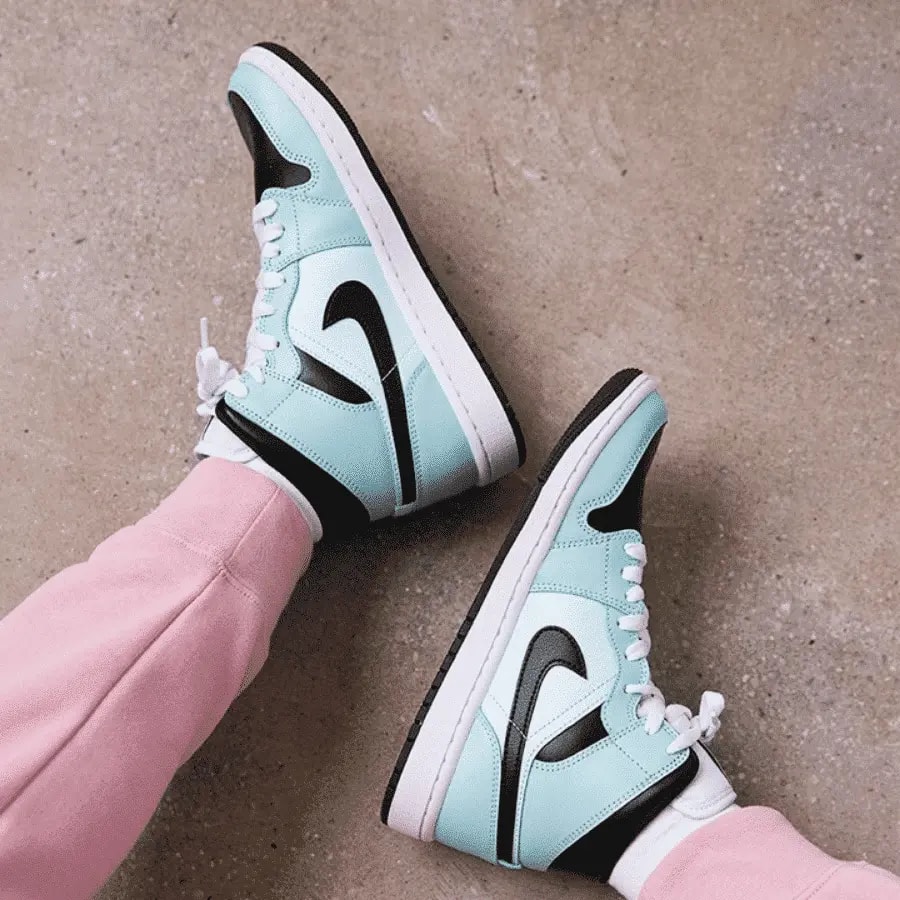 Giày Nike Wmns Air Jordan 1 Mid 'Aqua Black' BQ6472-300 — ảnh 4
