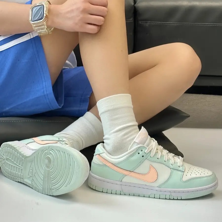 Giày Nike Wmns Dunk Low 'Barely Green' DD1503-104 — ảnh 3