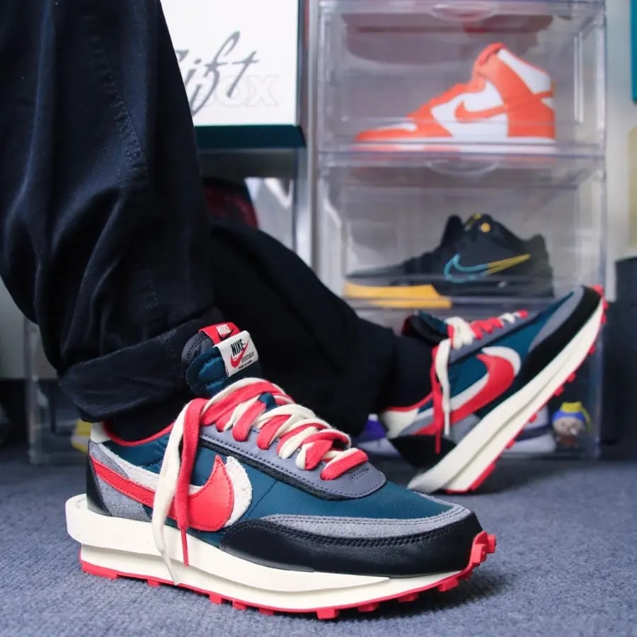 Giày Nike Sacai x Undercover x LDWaffle 'Midnight Spruce University Red' DJ4877-300 — ảnh 4