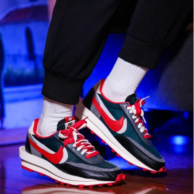 Giày Nike Sacai x Undercover x LDWaffle 'Midnight Spruce University Red' DJ4877-300 — ảnh 2