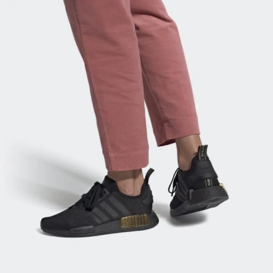 Giày Adidas Wmns NMD_R1 'Black Gold Metallic' FV1787 — ảnh 3