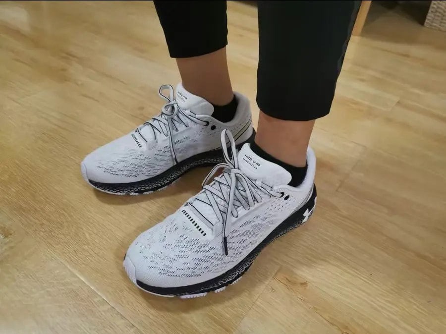 Giày Under Armour HOVR Machina 'White Black' 3021939-103 — ảnh 4