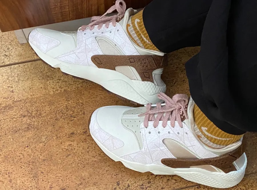 Giày Nike Wmns Air Huarache Rattan DM9463-100 — ảnh 4