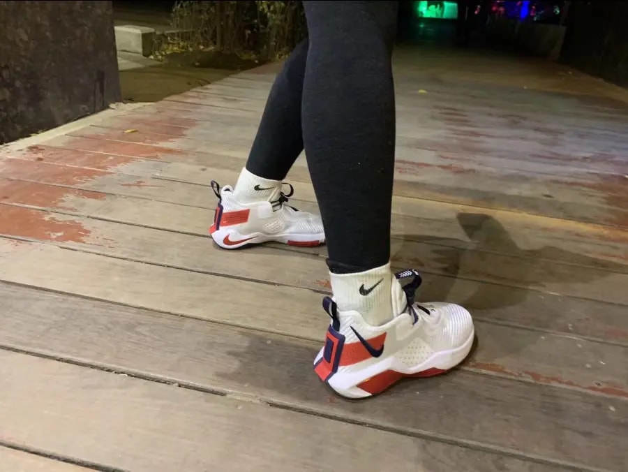 Giày Nike LeBron Solder 14 'White Red' CN8689-100 — ảnh 2