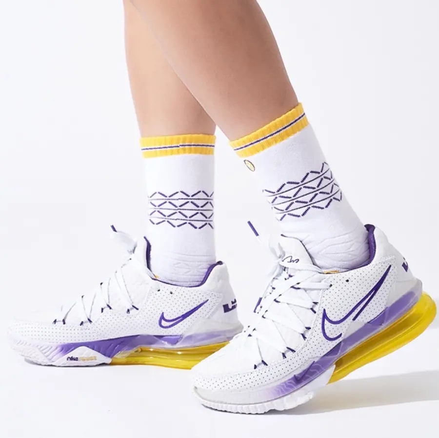 Giày Nike LeBron 17 Low 'Lakers' CD5007-102 — ảnh 3