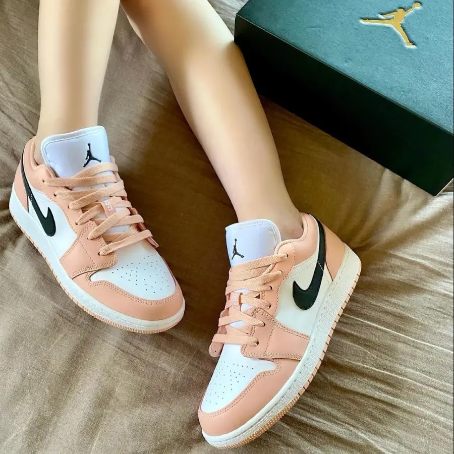 Giày Nike Air Jordan 1 Low GS 'Light Arctic Pink' 553560-800 — ảnh 4