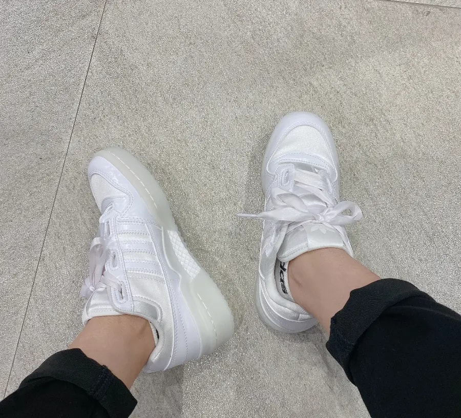 Giày Adidas Forum Satin Low J 'Triple White' H68194 — ảnh 5