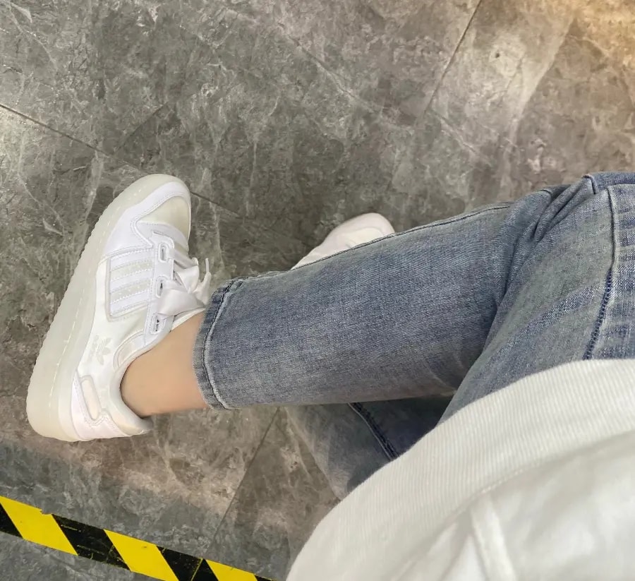 Giày Adidas Forum Satin Low J 'Triple White' H68194 — ảnh 3