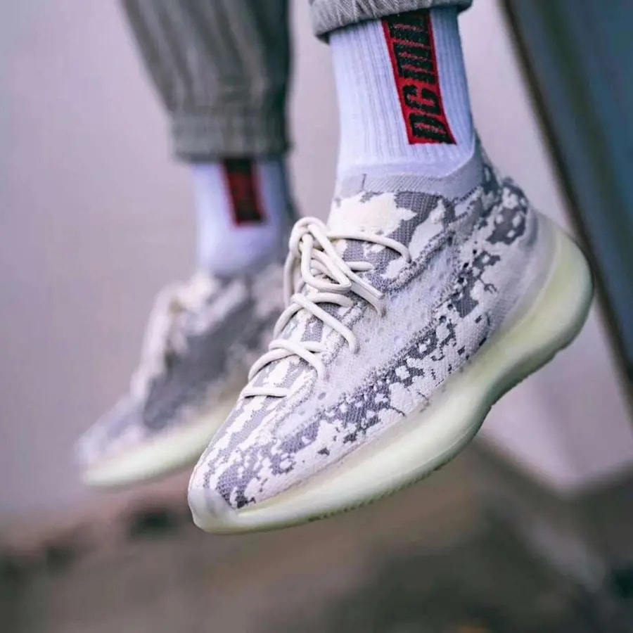 Giày Adidas Yeezy Boost 380 Alien FV3260 — ảnh 3