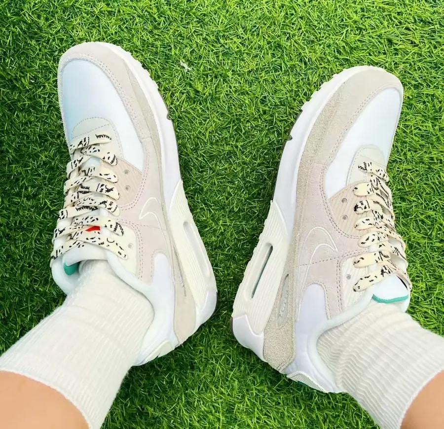 Giày Nike Air Max 90 GS 'Sail Light Bone' DB4179-100 — ảnh 2