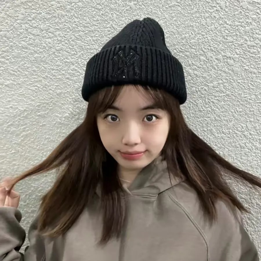 Mũ Tone On Tone Crystal Beanie New York Yankees 3ABNM1016-50BKS — ảnh 3