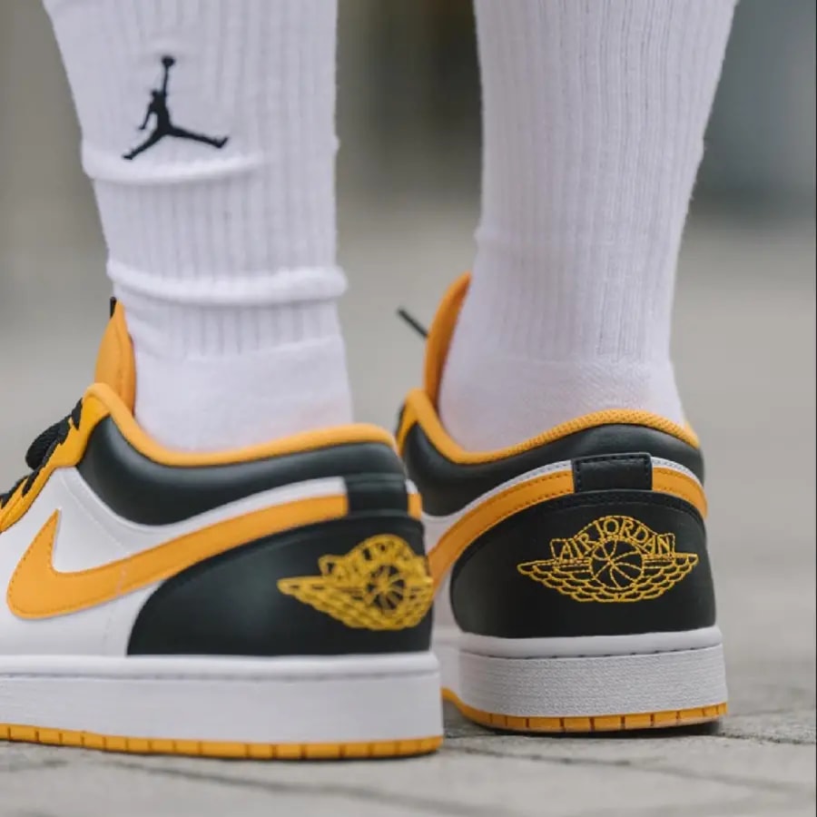Giày Nike Air Jordan 1 Low 'Taxi' 553560-701 — ảnh 4