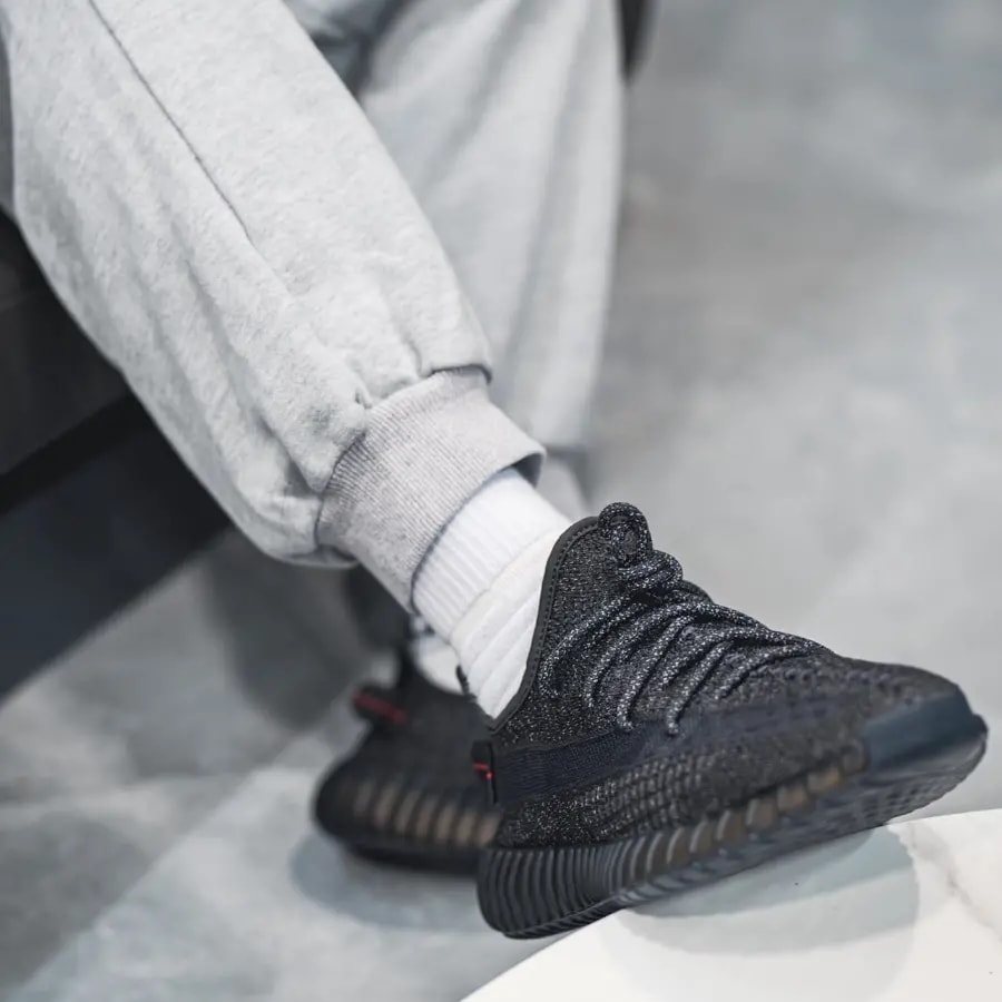 Giày Adidas Yeezy Boost 350 V2 'Black Reflective' FU9007 — ảnh 4